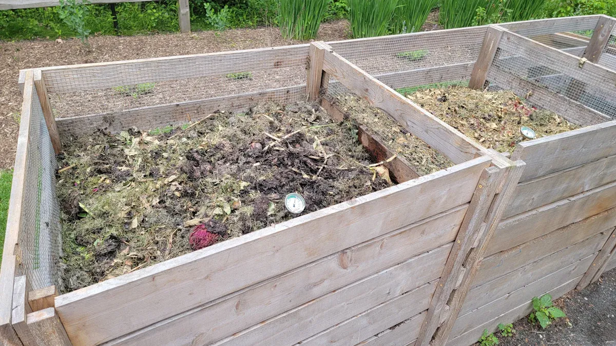 Methods to Aerate Your Compost